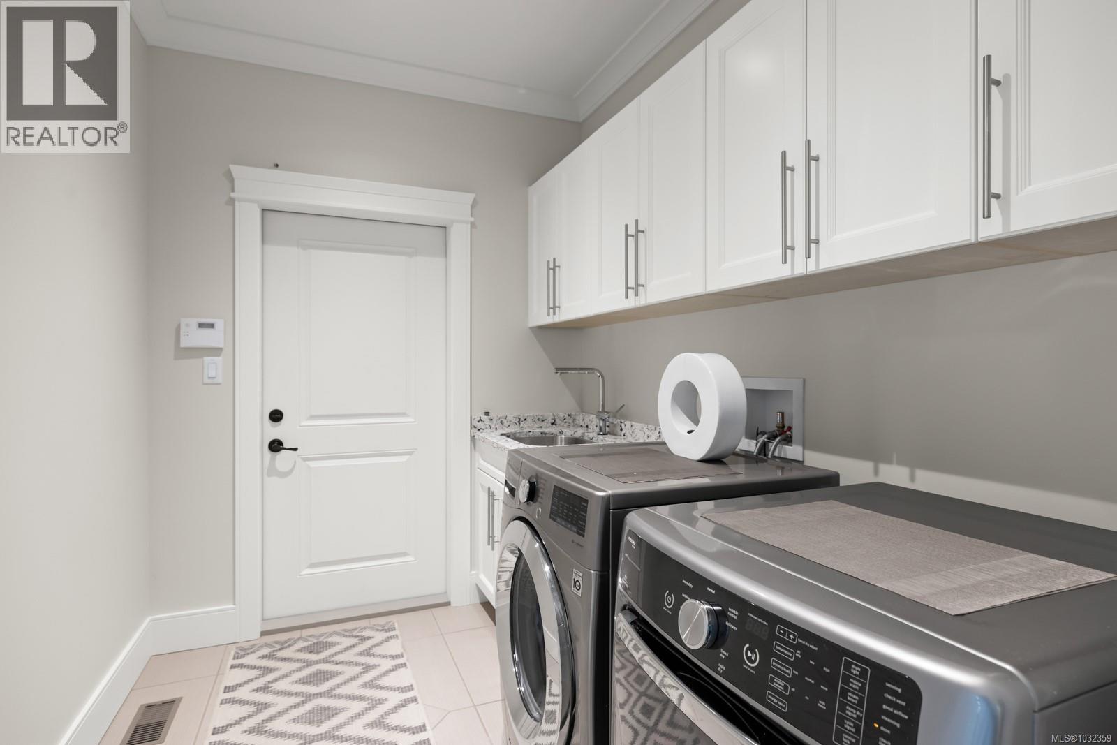 2027 HEDGESTONE LANE - 48