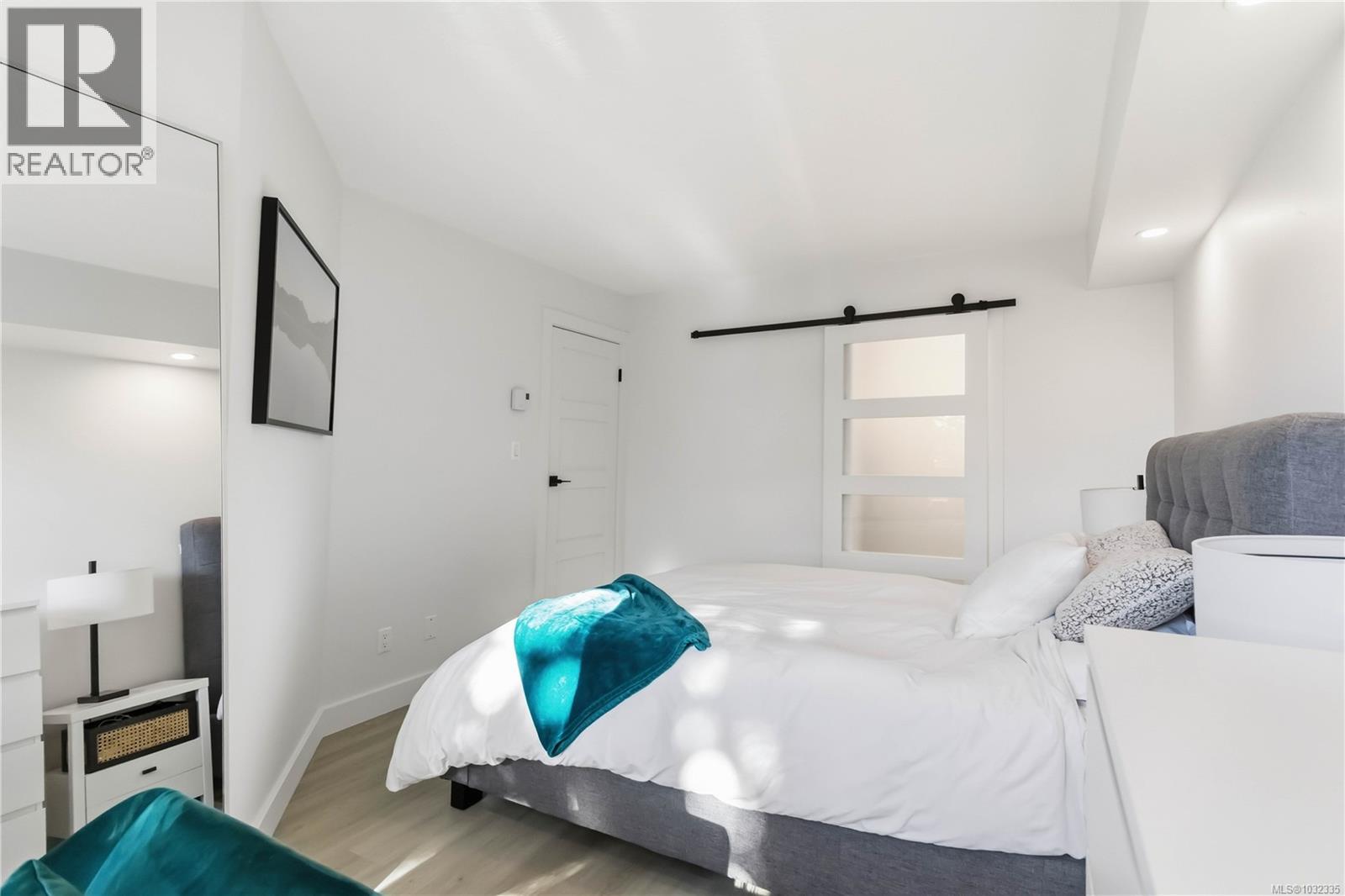 #219 2245 JAMES WHITE BLVD - 18