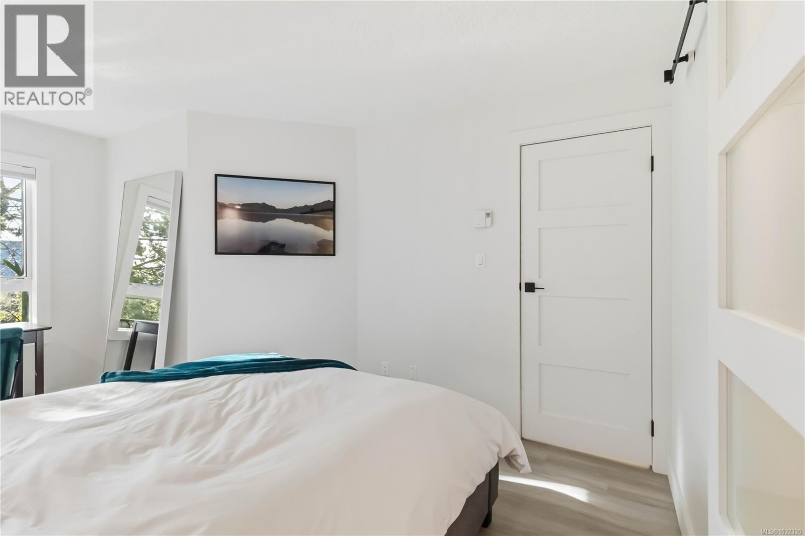 #219 2245 JAMES WHITE BLVD - 19