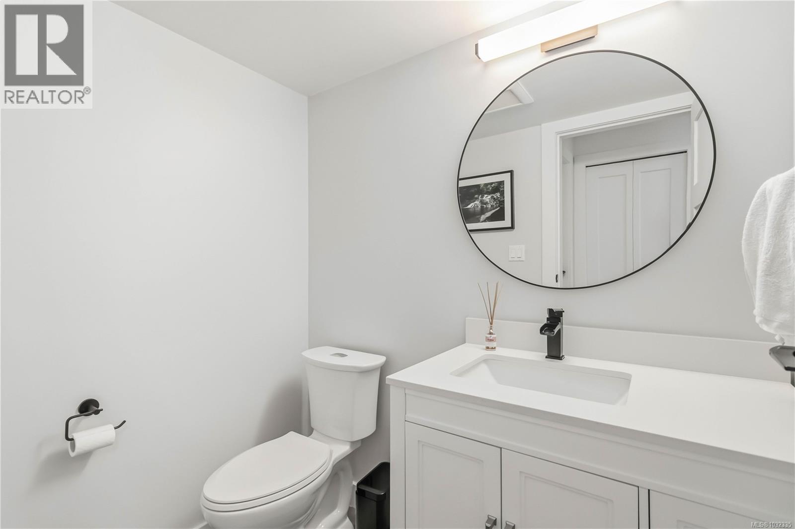 #219 2245 JAMES WHITE BLVD - 26