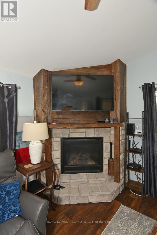 #18 9826 NORTHVILLE CRESCENT - 8