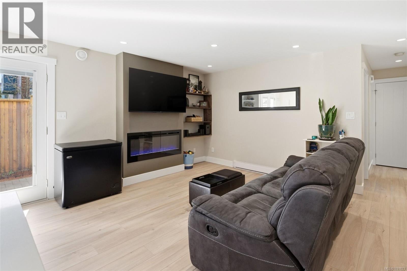 #117 2737 JACKLIN RD - 5