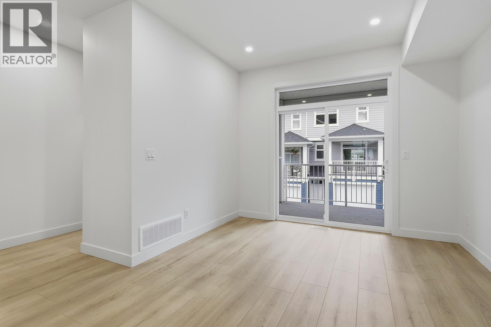 113 5300 Main Street, Kelowna