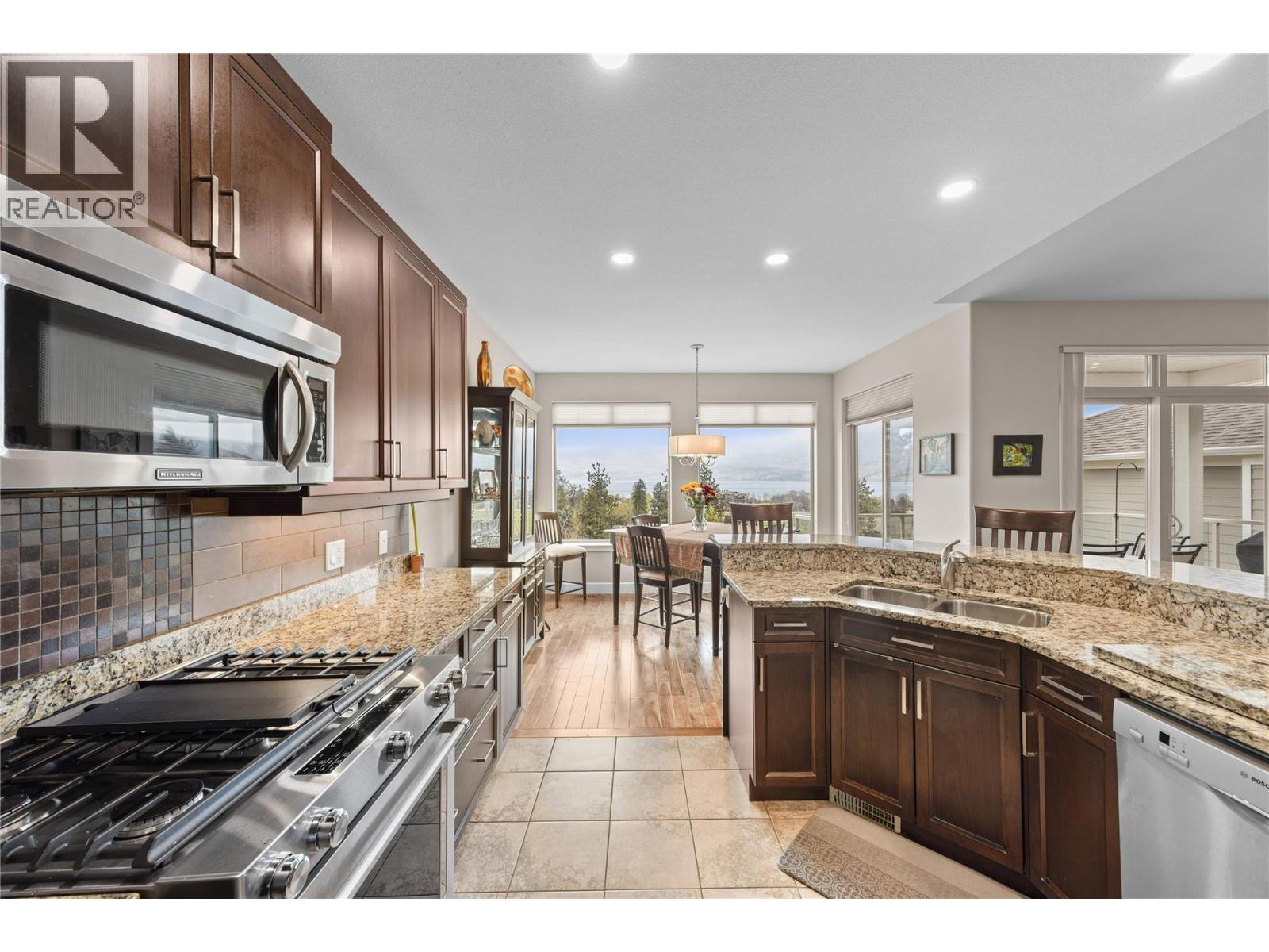 289 4035 Gellatly Road, West Kelowna