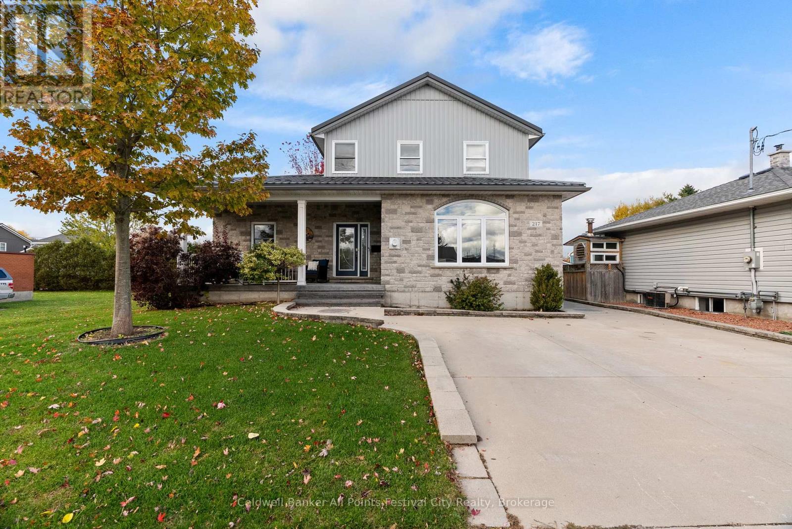 217 BRITANNIA ROAD E - 1