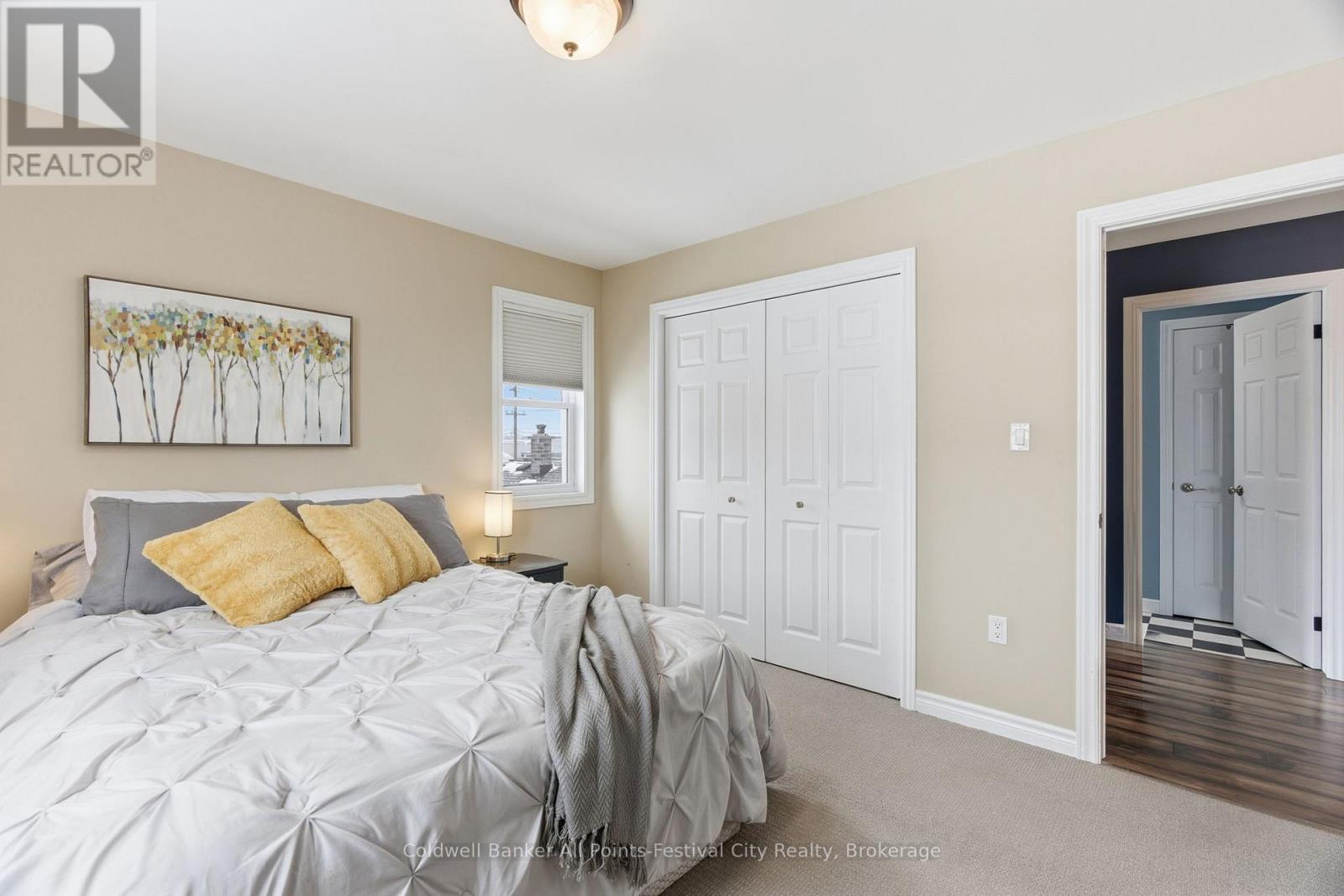 217 BRITANNIA ROAD E - 28