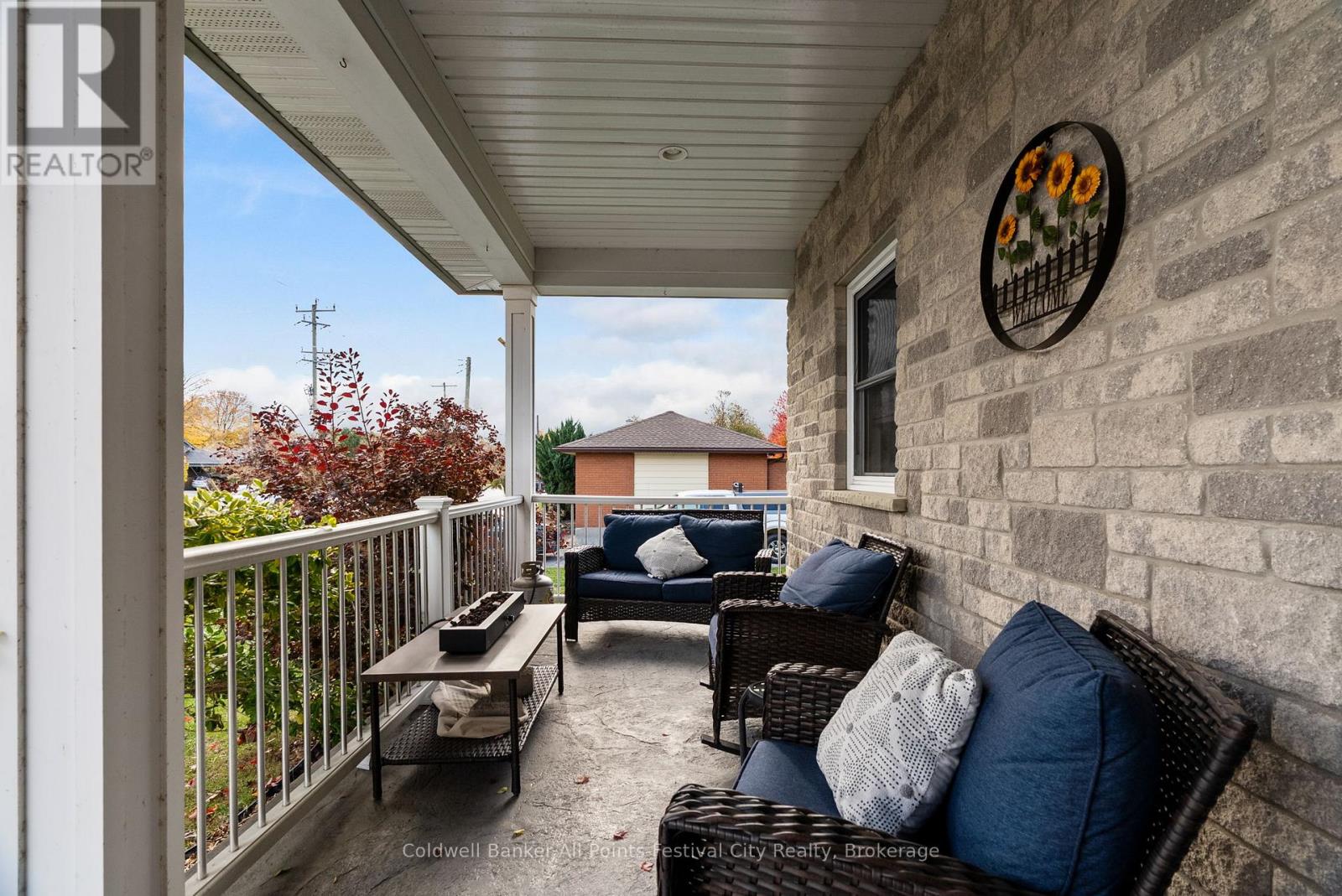 217 BRITANNIA ROAD E - 3