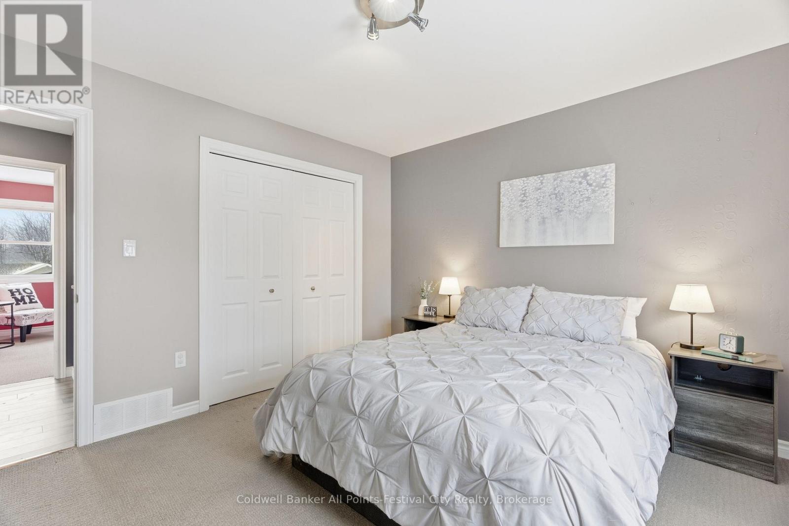 217 BRITANNIA ROAD E - 30