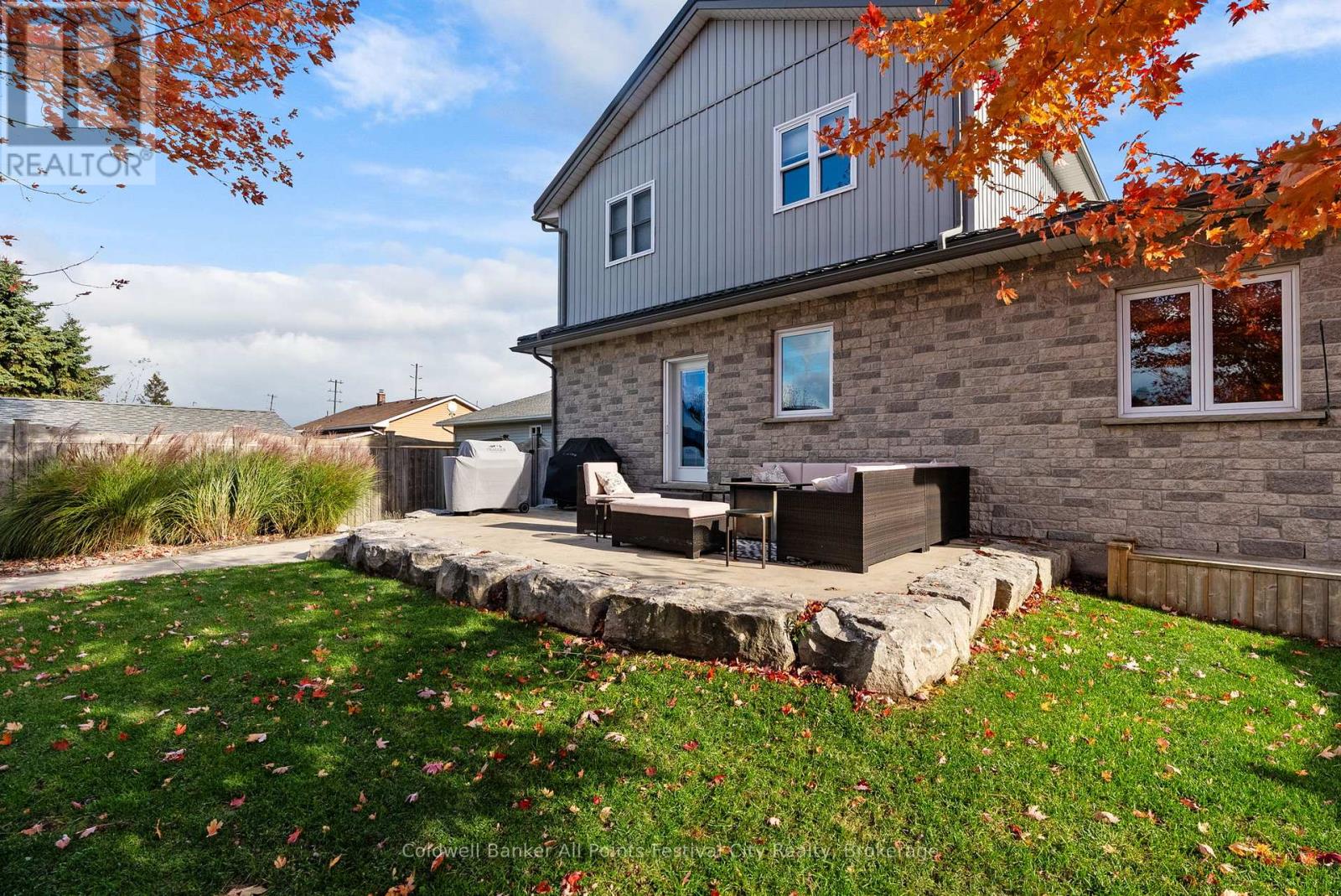 217 BRITANNIA ROAD E - 42