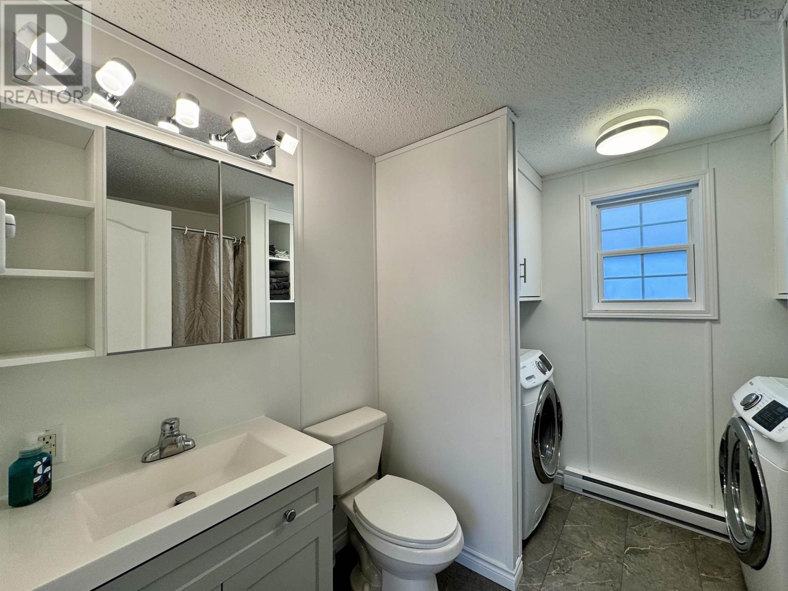 Property 18 of 38 of 14 Shirley Avenue