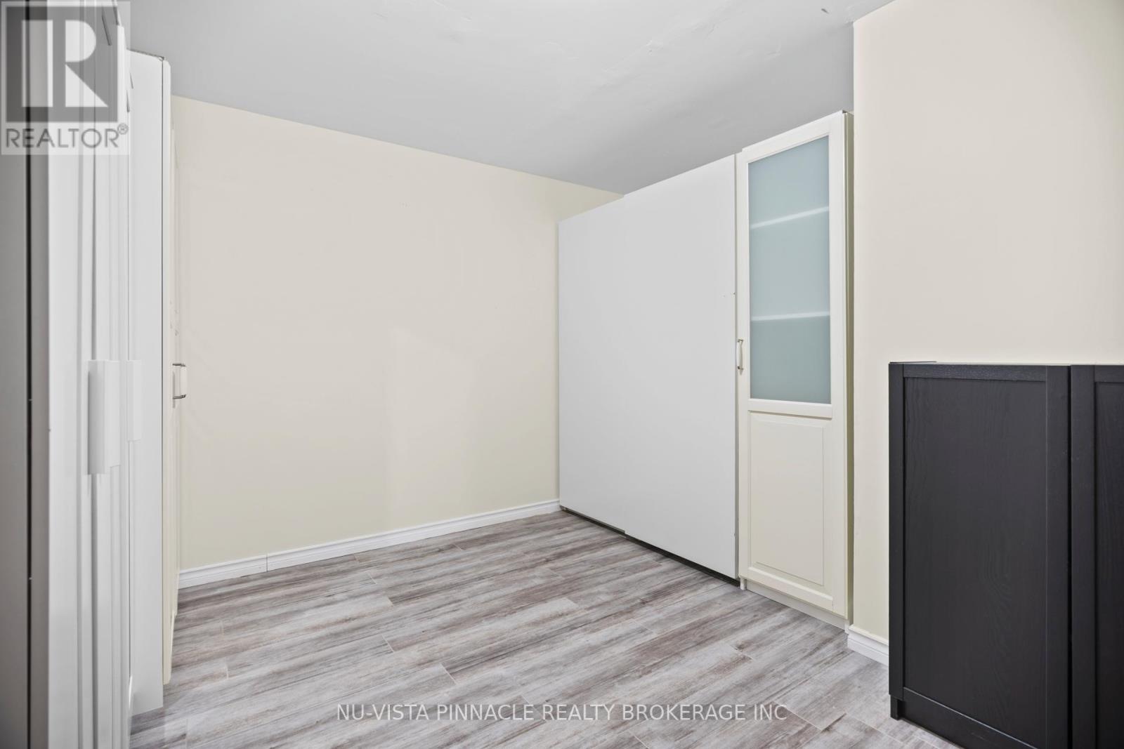 3864 ST CLAIR PARKWAY - 27