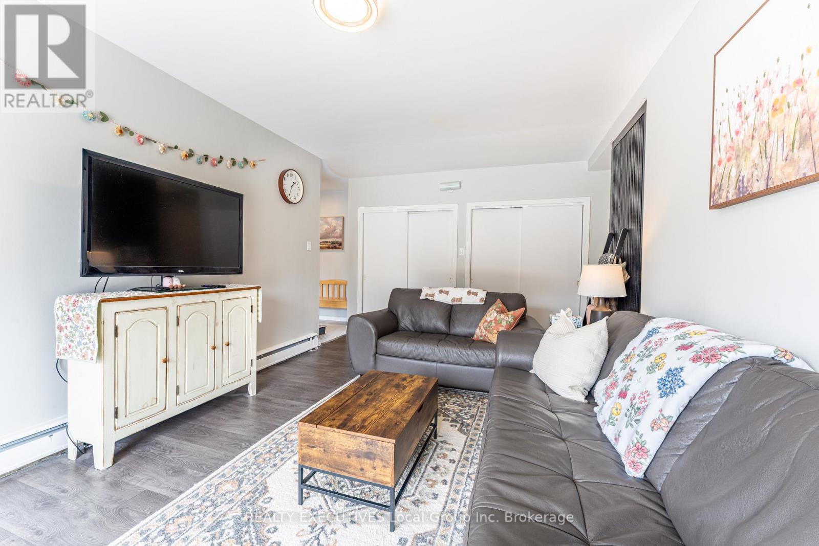 #5 2418 TROUT LAKE ROAD - 14