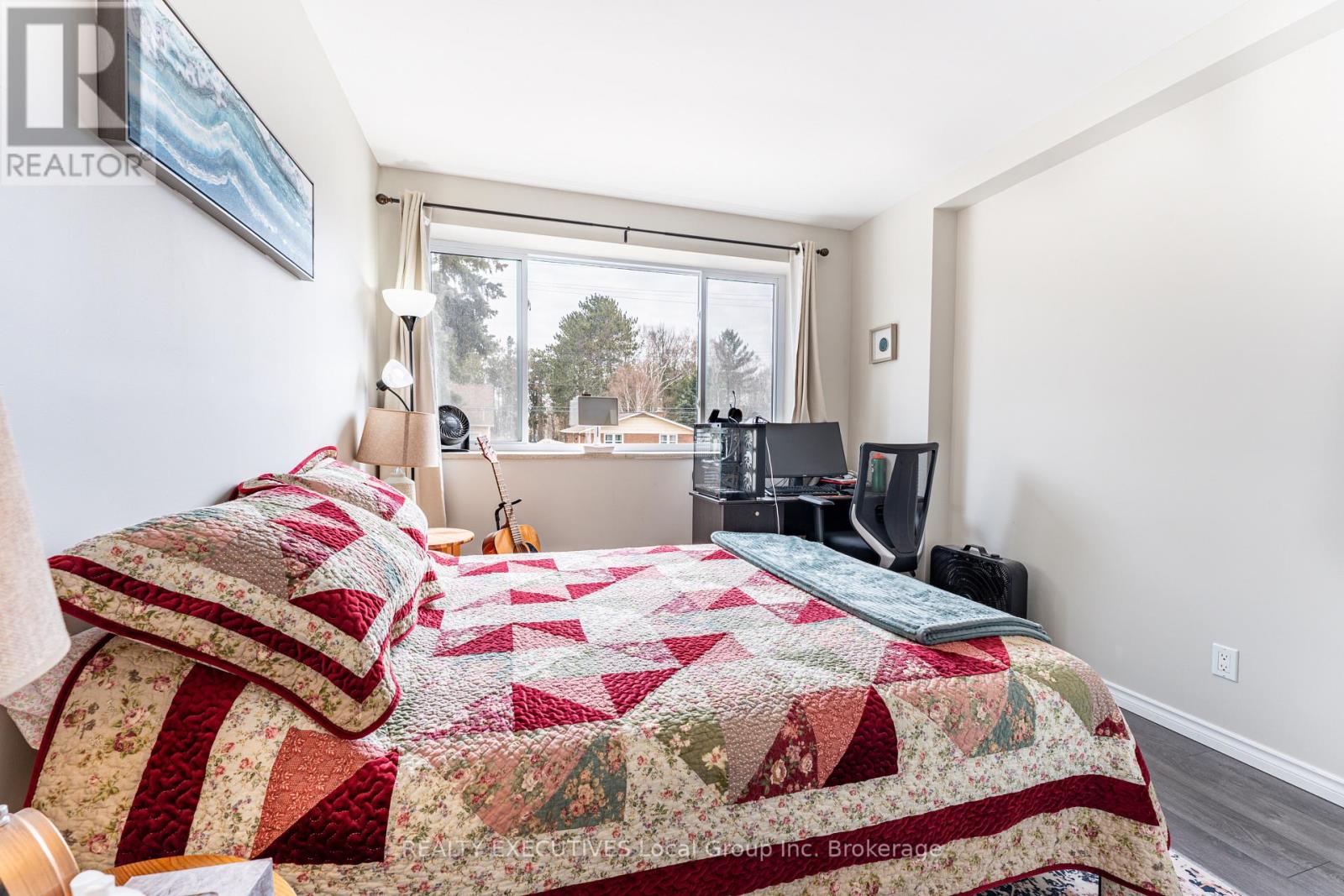 #5 2418 TROUT LAKE ROAD - 21