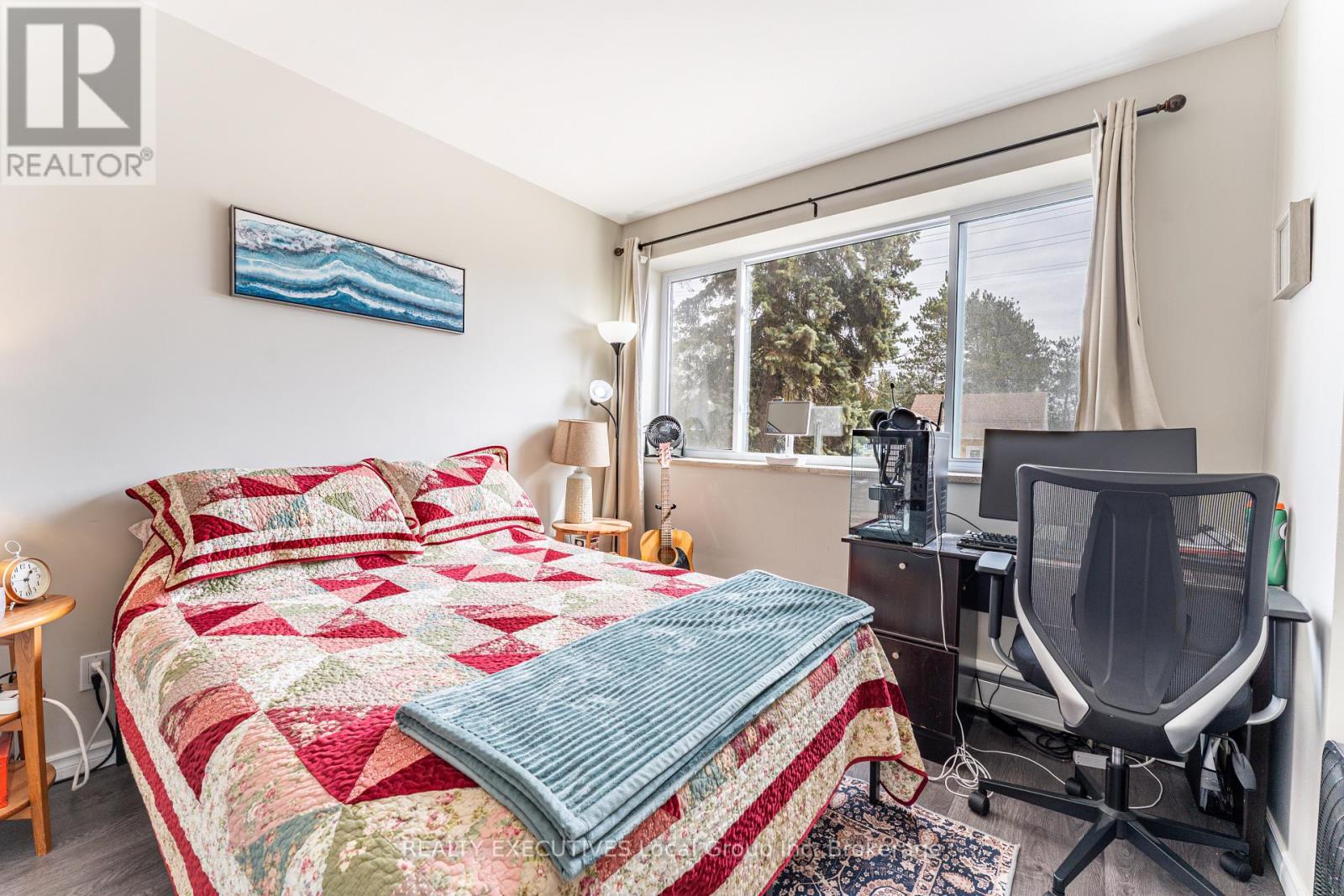 #5 2418 TROUT LAKE ROAD - 22