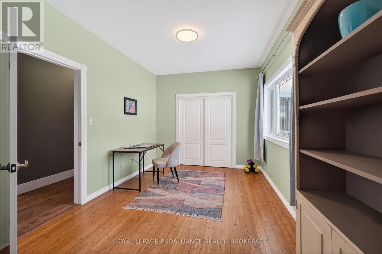 27 COLLINS DRIVE — photo 22