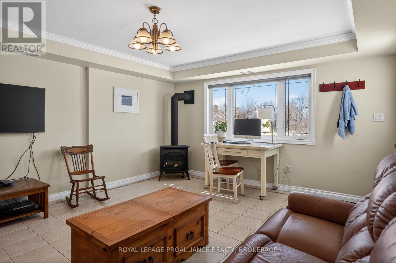 27 COLLINS DRIVE — photo 29
