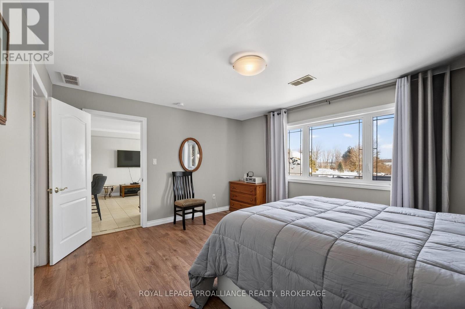 27 COLLINS DRIVE — photo 31