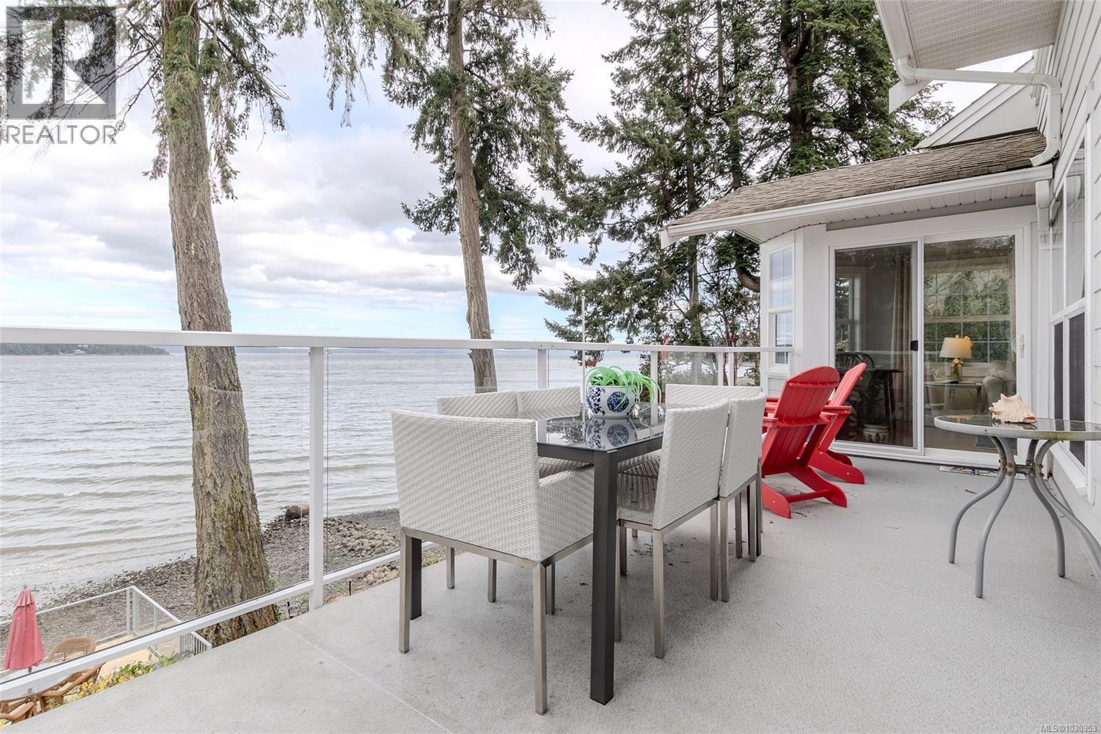 319 Chemainus Rd — photo 49