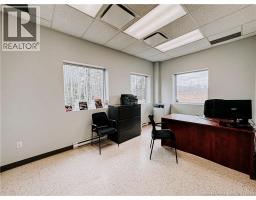8 Galloway Street, photo 9