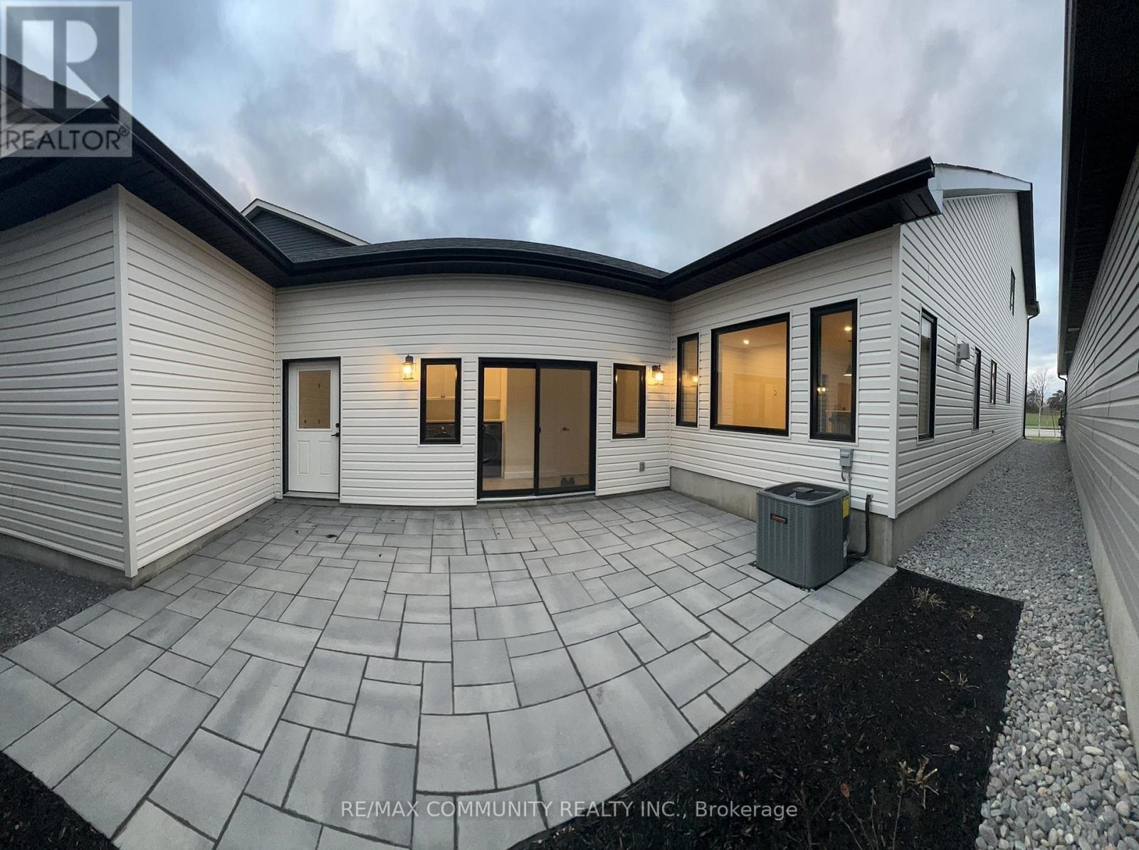 96 RIVERSTONE WAY - 16