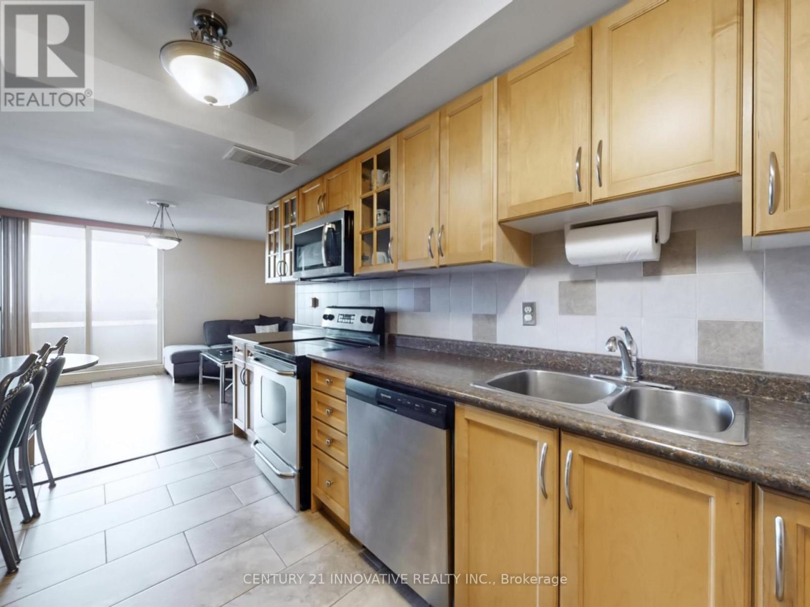 #1702 3131 BRIDLETOWNE CIRCLE - 16