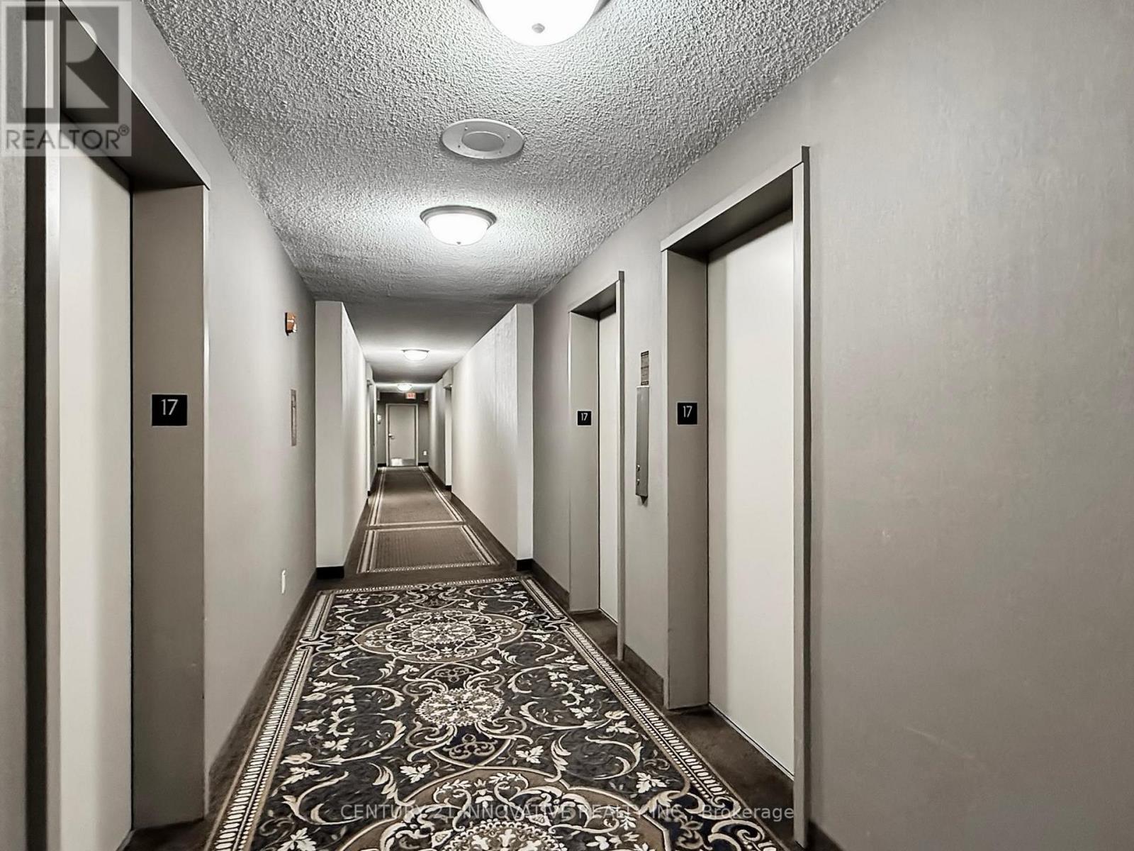 #1702 3131 BRIDLETOWNE CIRCLE - 32