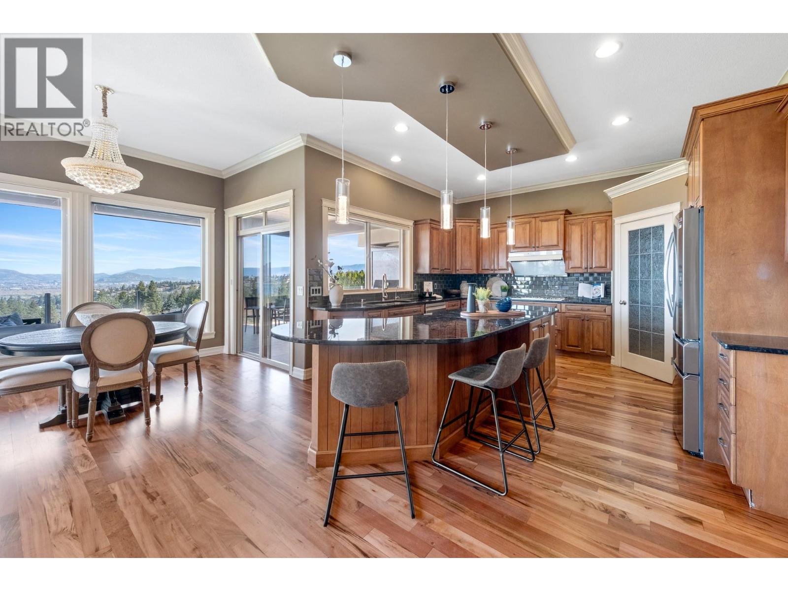 648 ALMANDINE COURT - 10