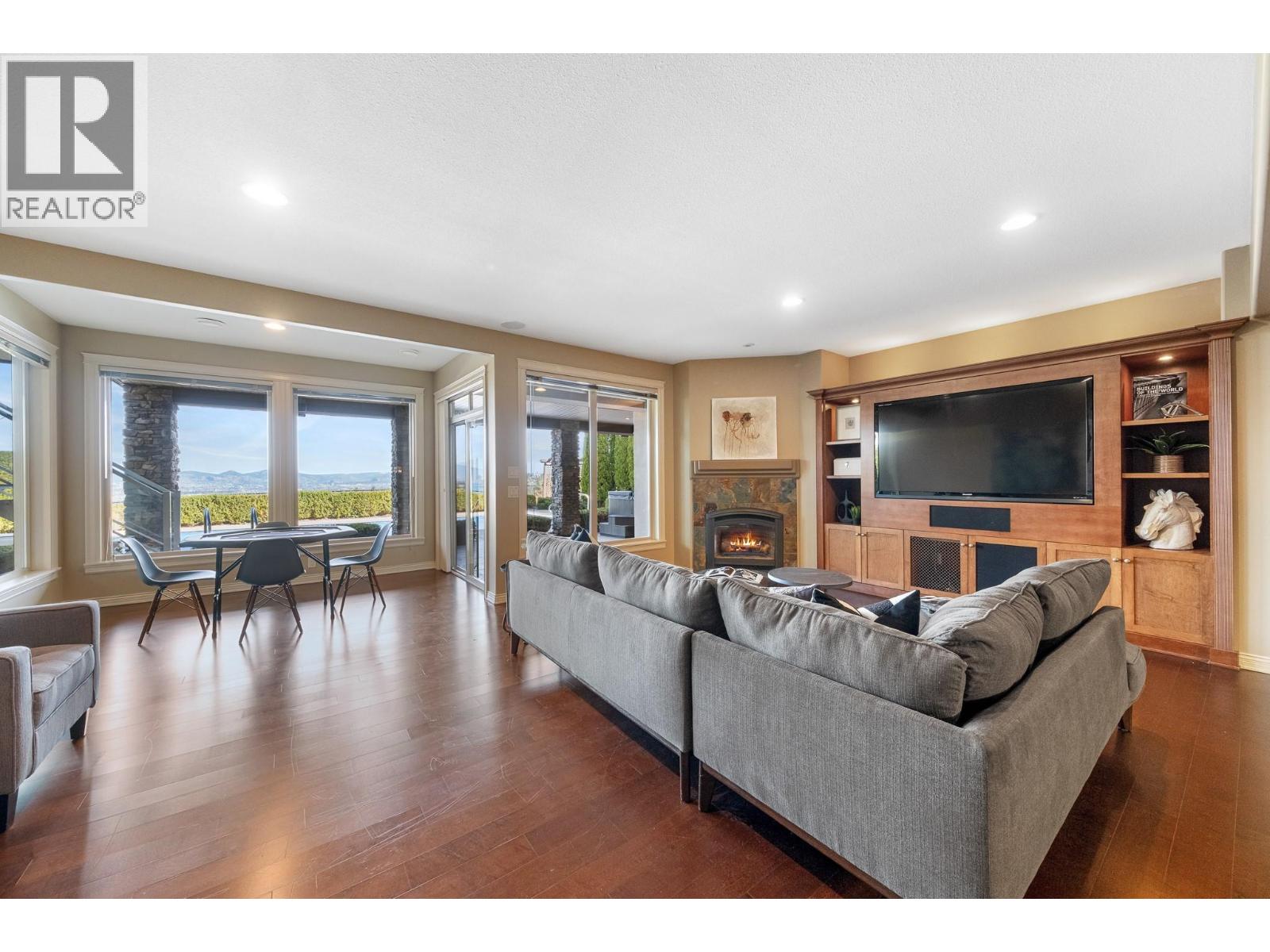 648 ALMANDINE COURT - 30