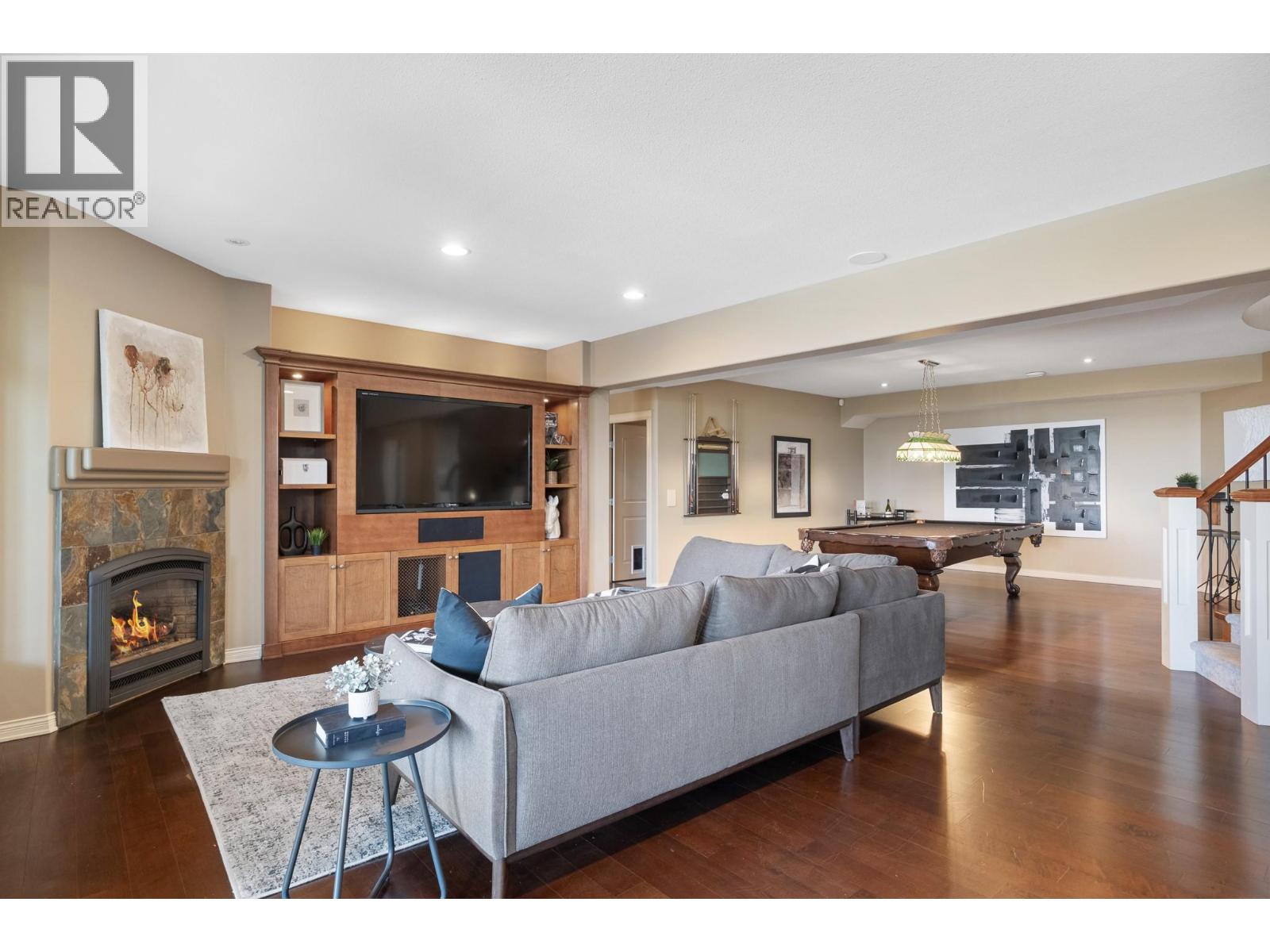 648 ALMANDINE COURT - 32