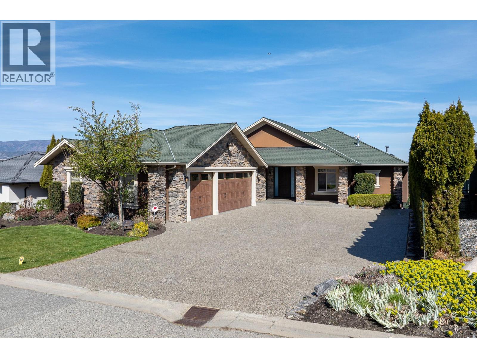 648 ALMANDINE COURT - 52