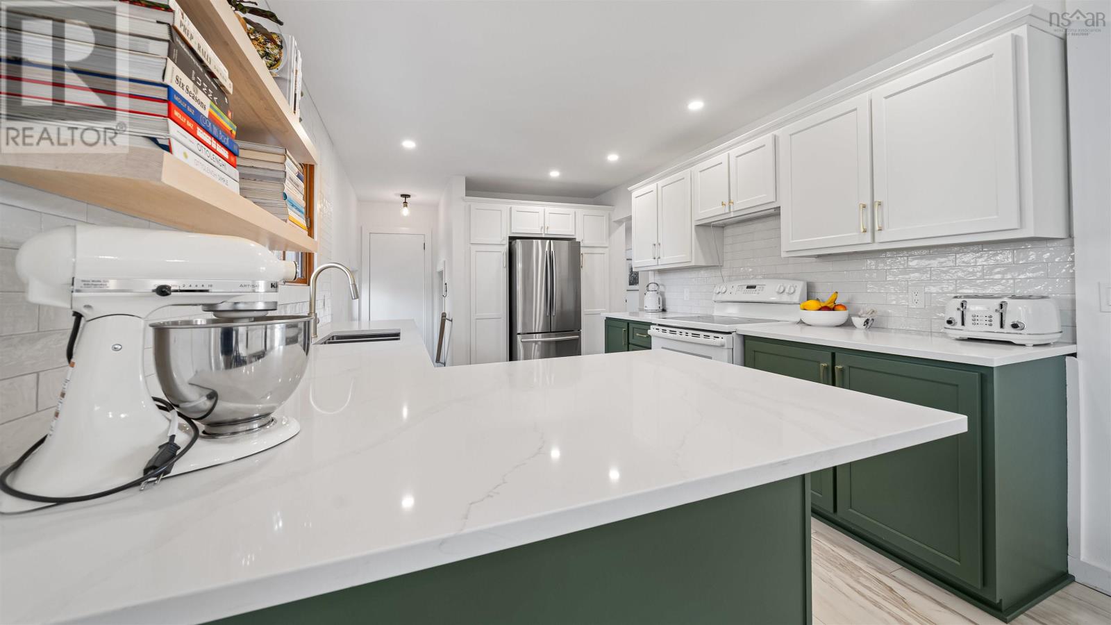 Property 34 of 42 of 417 Wilson Street