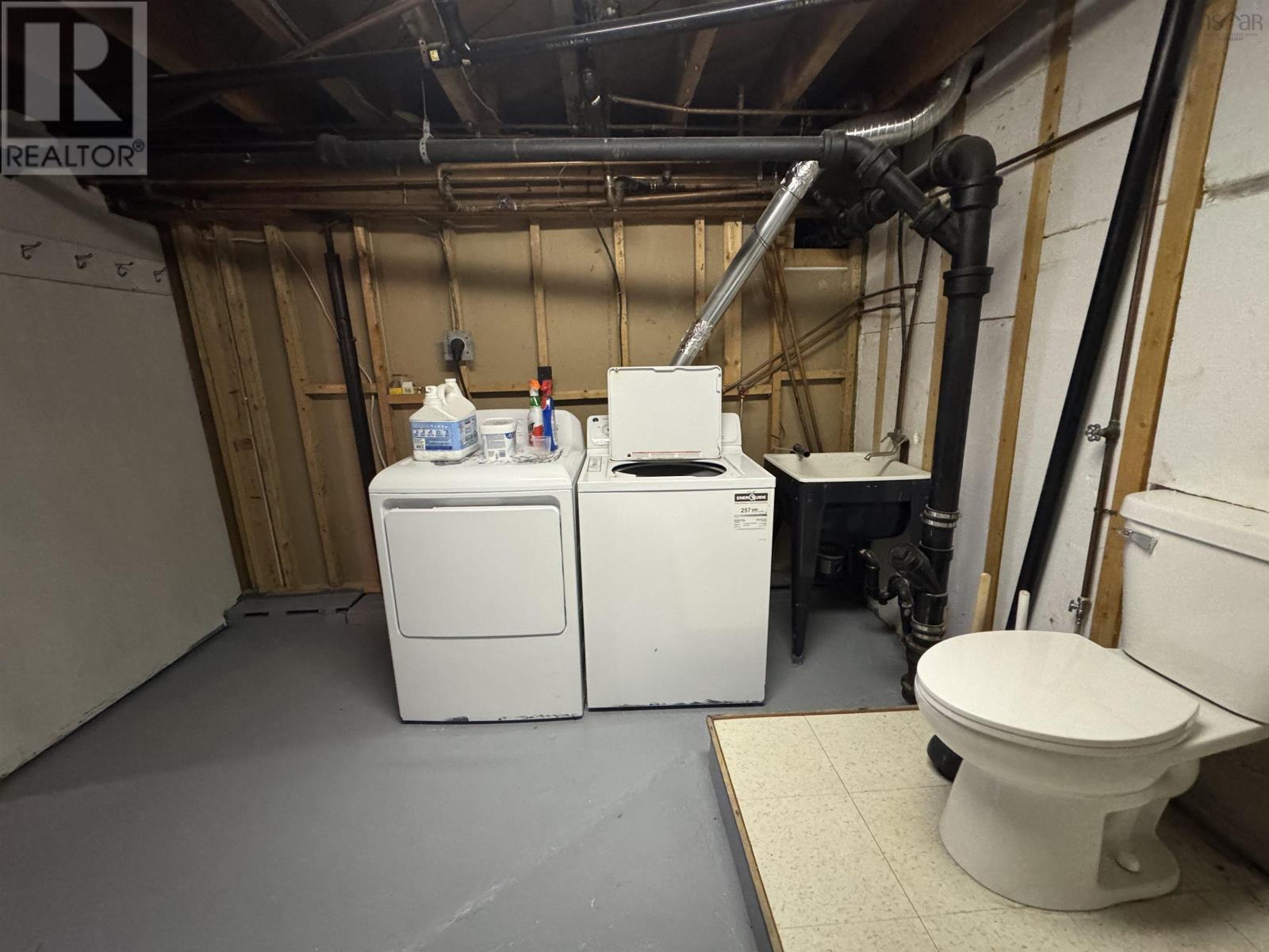 Property 29 of 42 of 417 Wilson Street