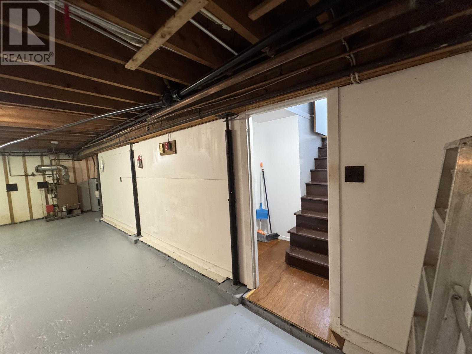 Property 15 of 42 of 417 Wilson Street