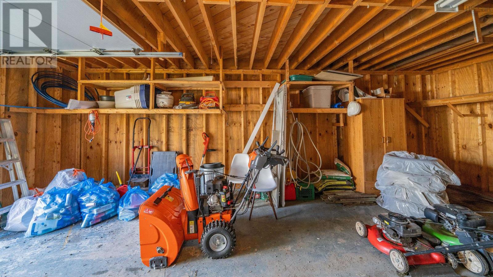 Property 38 of 42 of 417 Wilson Street