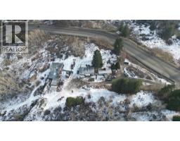 1381 3b Highway, Warfield, BC V1R4L3 Photo 70