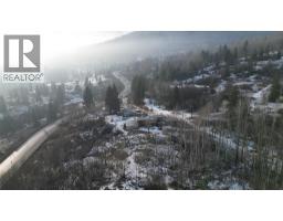 1381 3b Highway, Warfield, BC V1R4L3 Photo 66