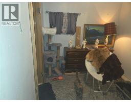 1381 3b Highway, Warfield, BC V1R4L3 Photo 37