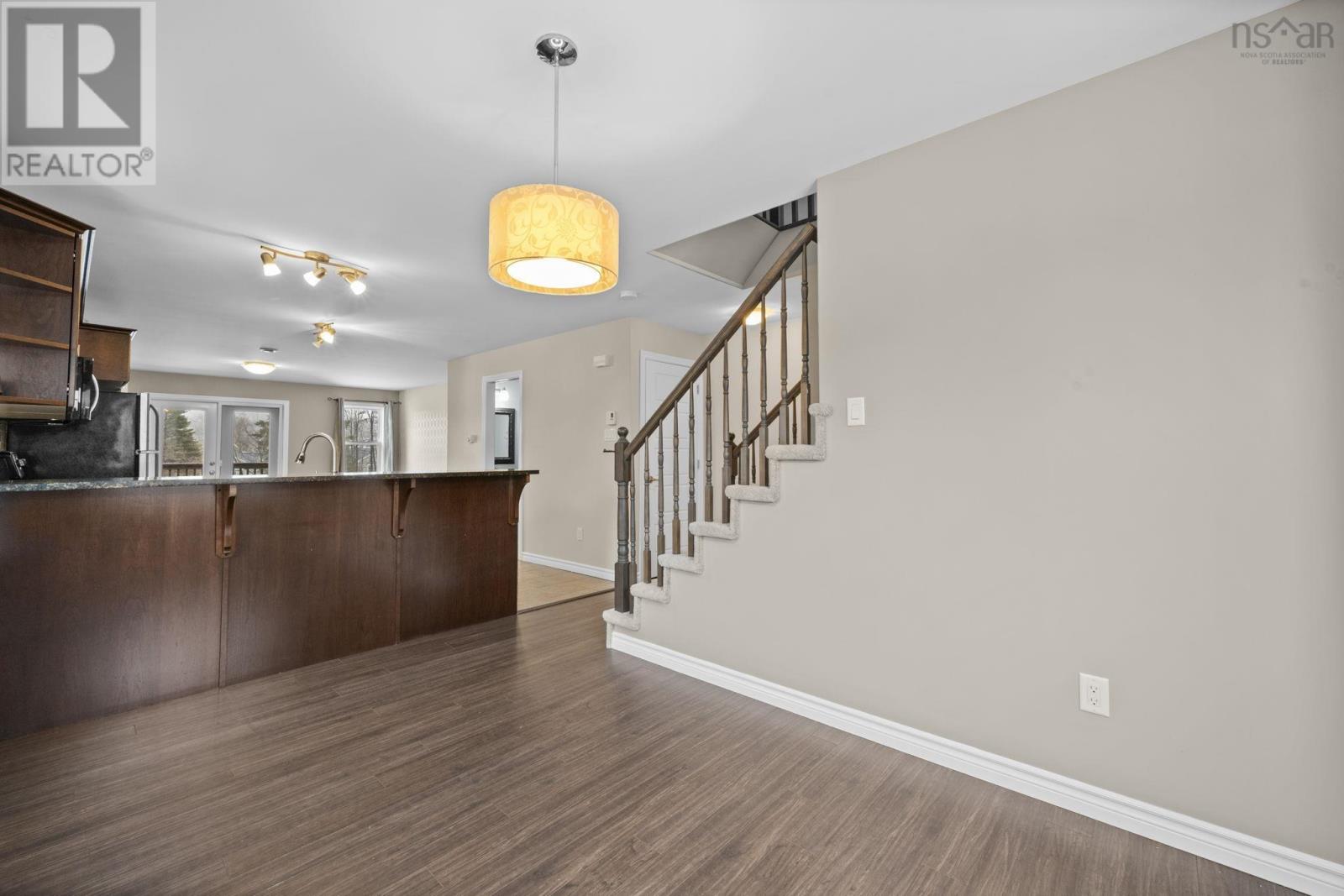 Property 21 of 50 of 49 Halef Court