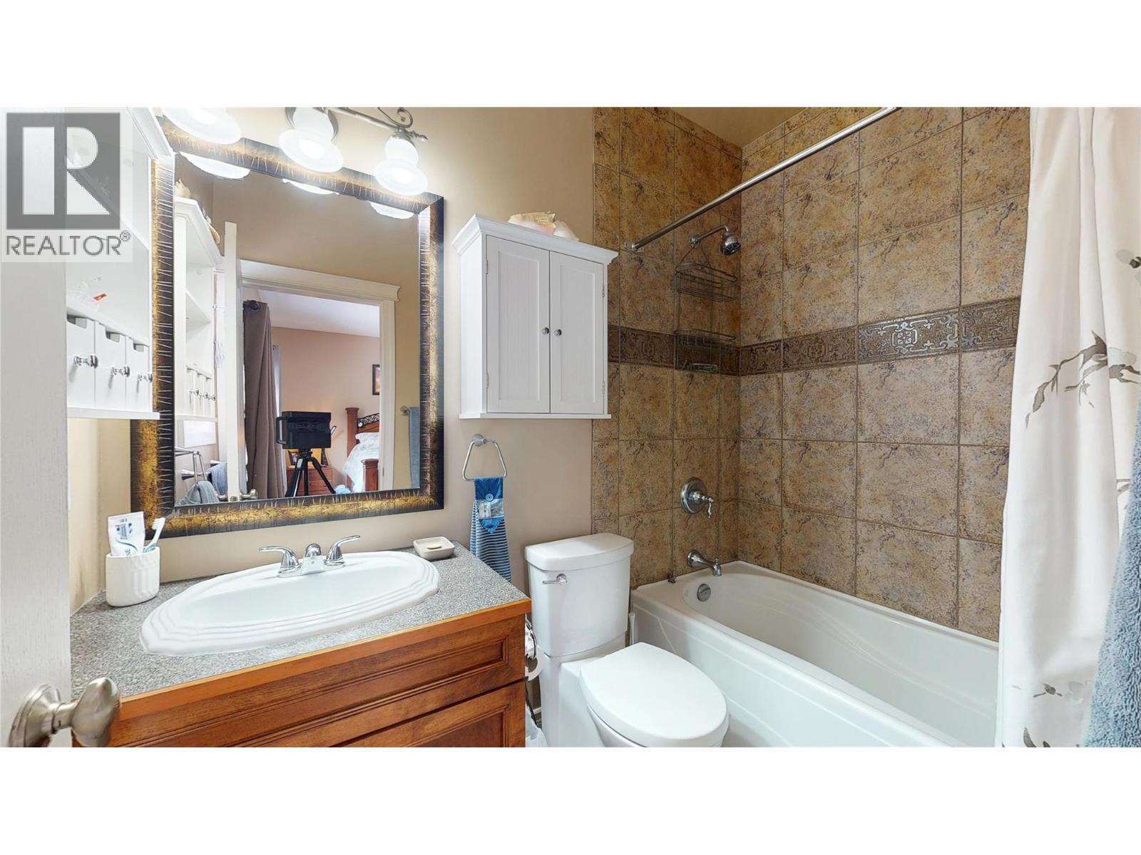 1505 Tanemura Crescent, Kelowna