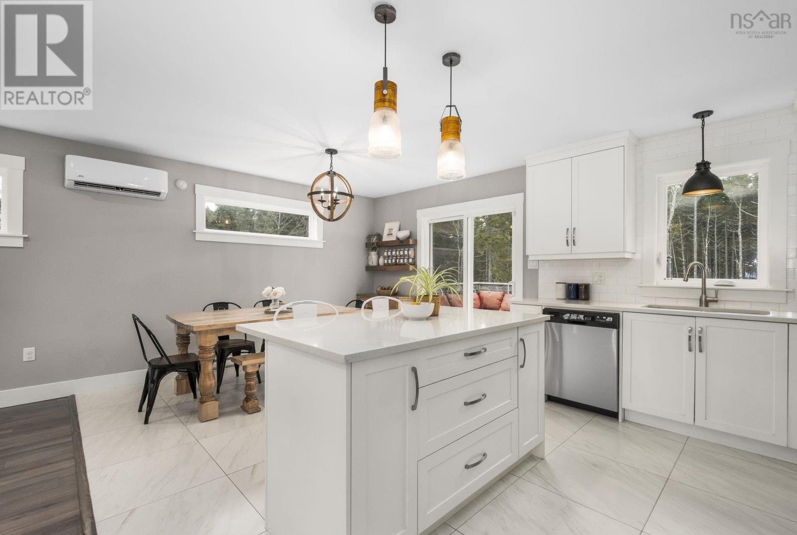 Property 11 of 50 of 721 Midnight Run