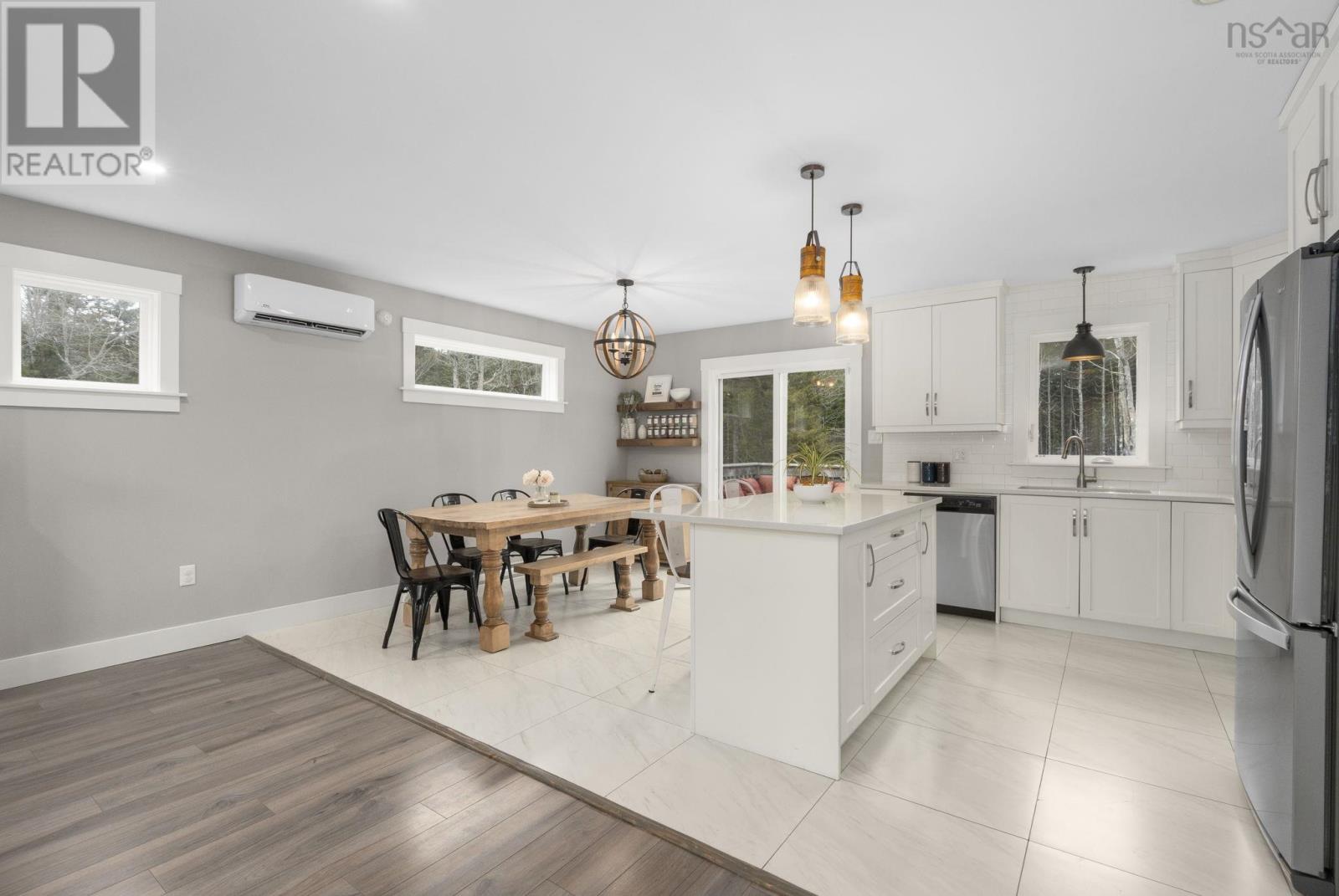 Property 26 of 50 of 721 Midnight Run