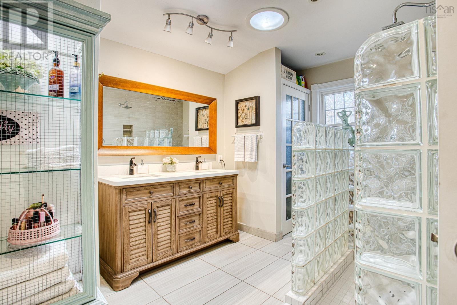 Property 29 of 39 of 53 Rutledge Street