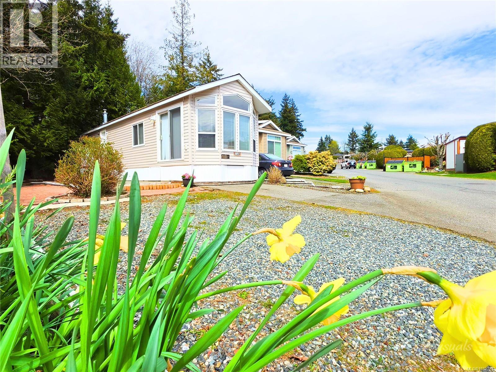 1128 WOSS LAKE DR - Image 3