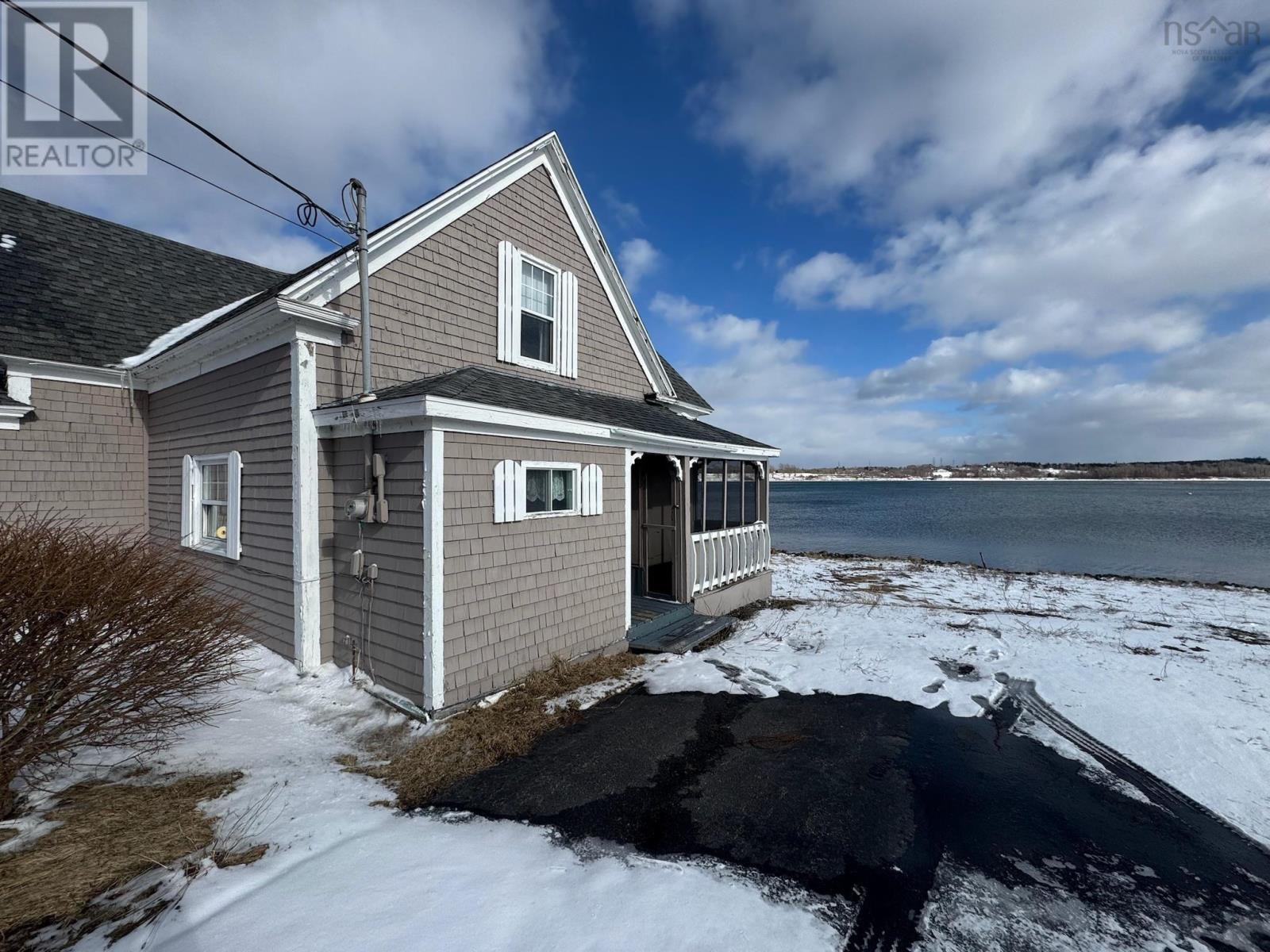 Property 11 of 21 of 1 Hillside Boularderie Road