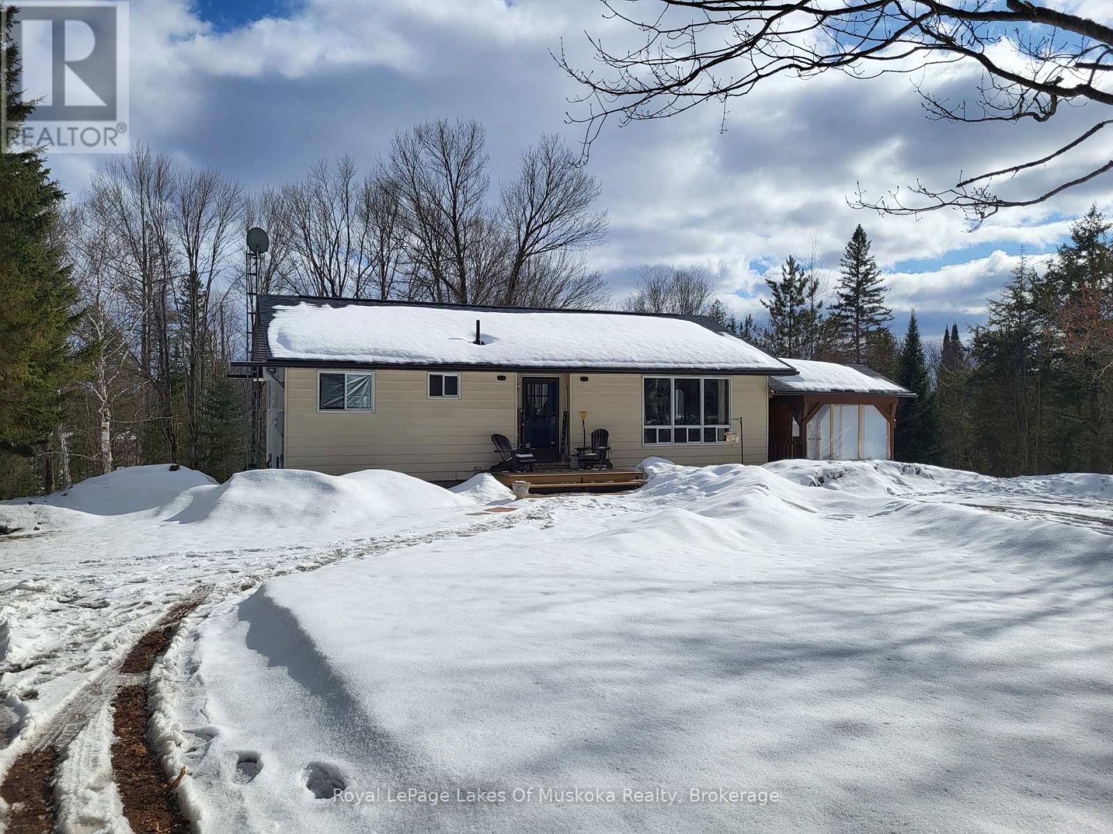 LOWER LEVEL - 273 SKYHILLS ROAD