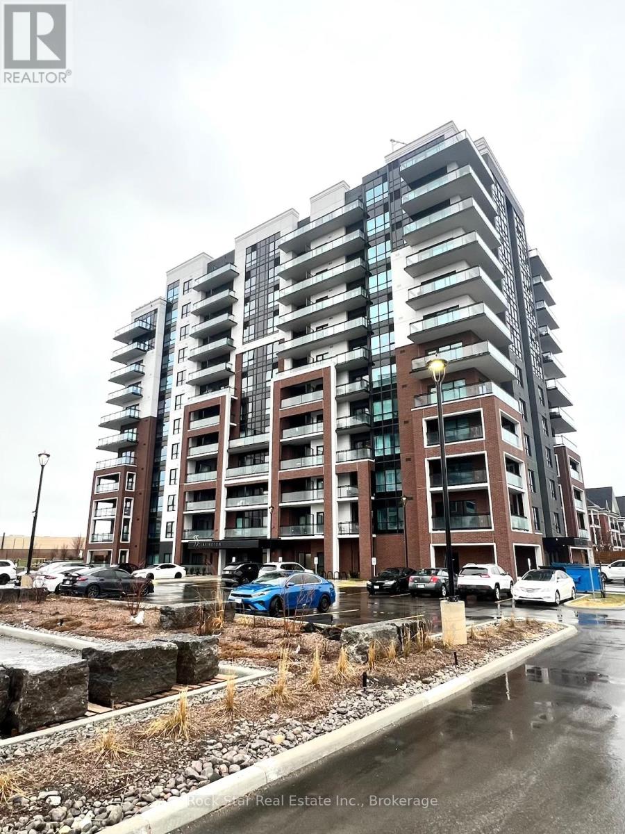 306 - 55 CLARINGTON BOULEVARD