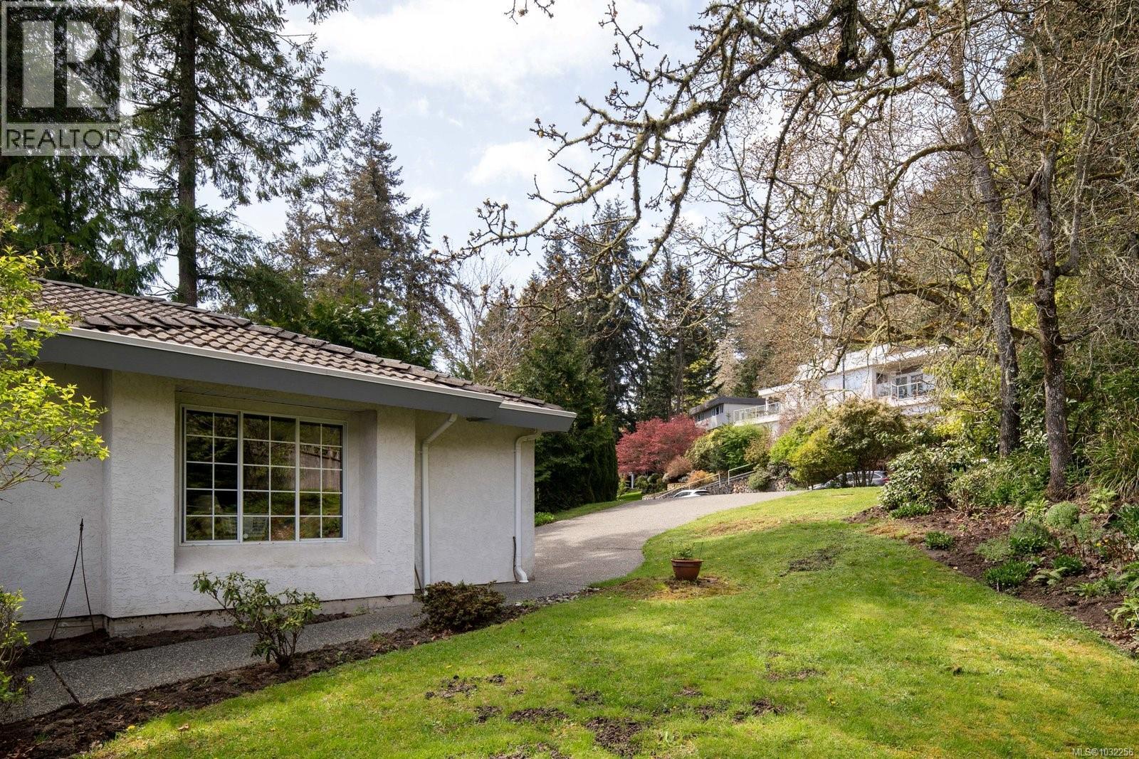 4617 Cliffwood Pl - 3