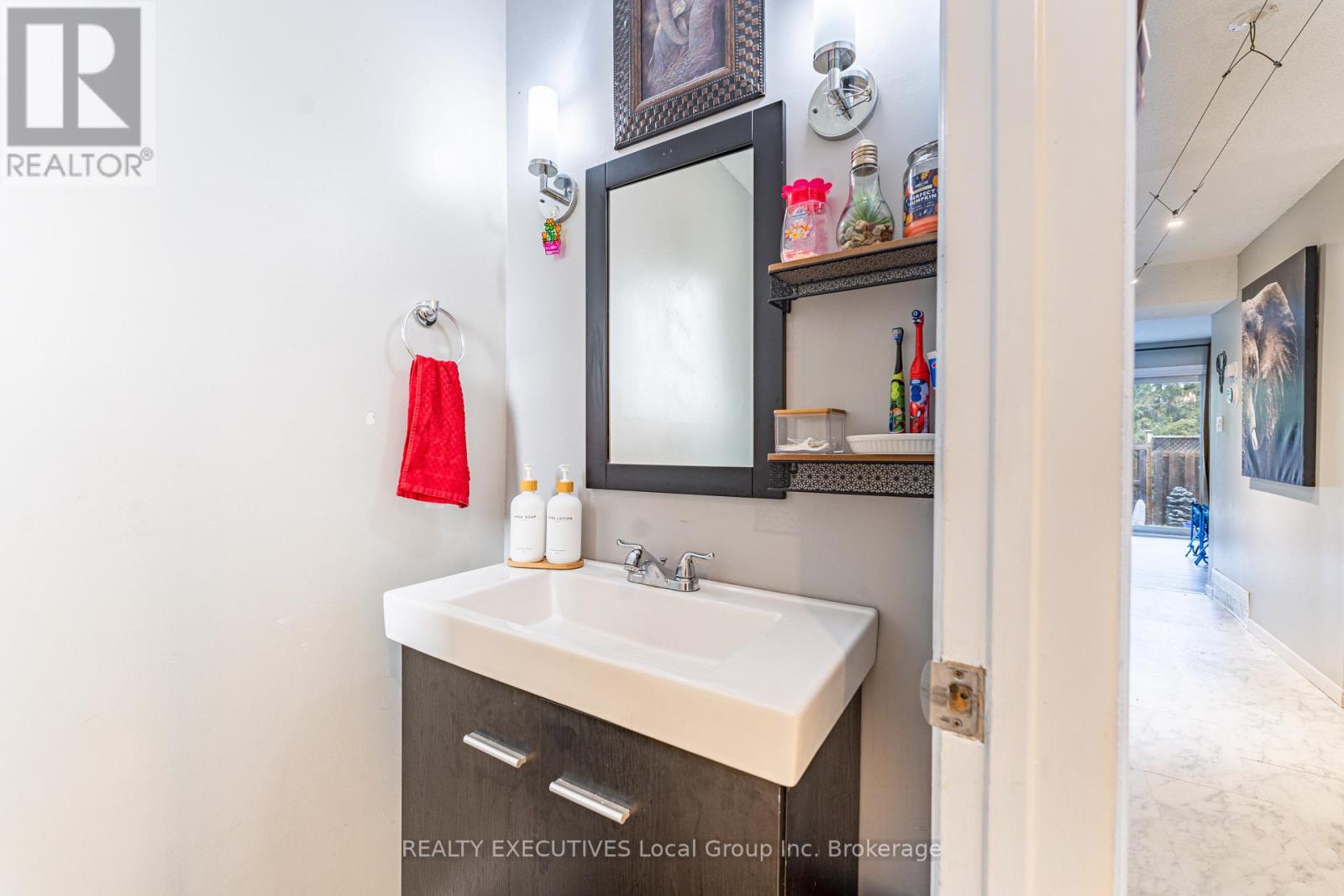 #36 398 WICKSTEAD AVENUE - 10