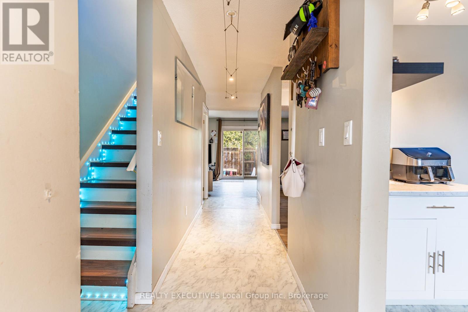 #36 398 WICKSTEAD AVENUE - 12
