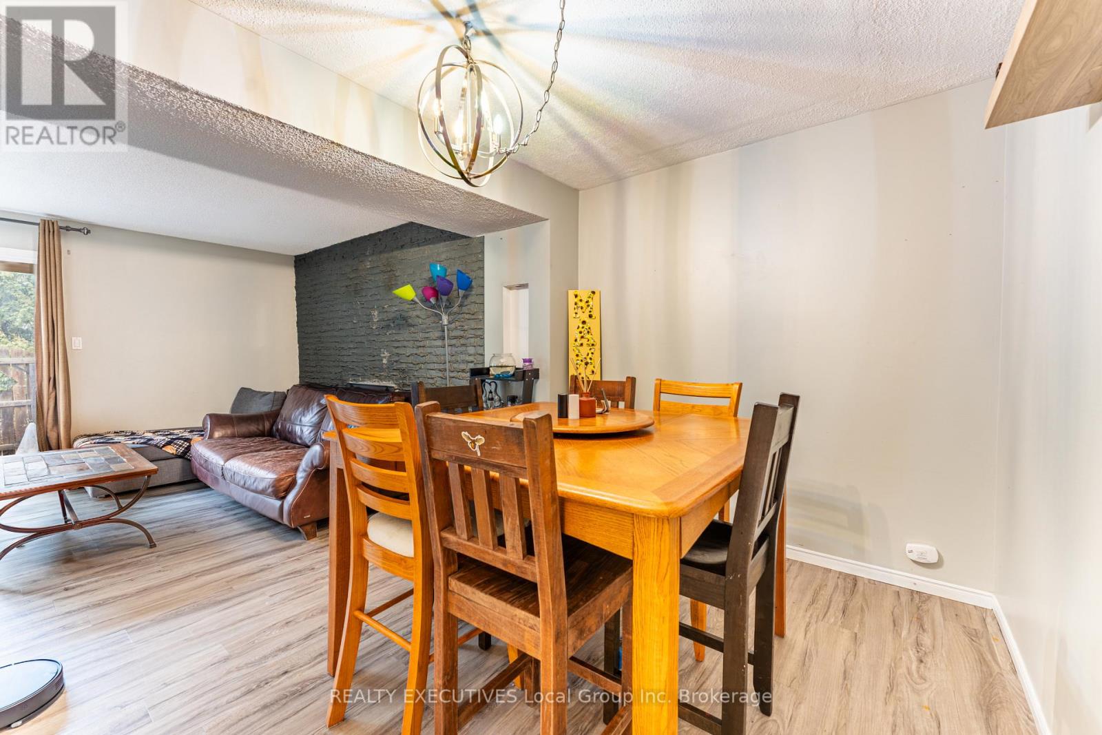 #36 398 WICKSTEAD AVENUE - 14